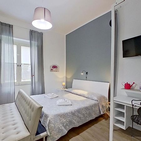 Il Giardino Di Vico Neve Bed & Breakfast Naples Luaran gambar